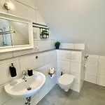 Meinpartments - Full Service Living Apartmenthouse アパートホテル